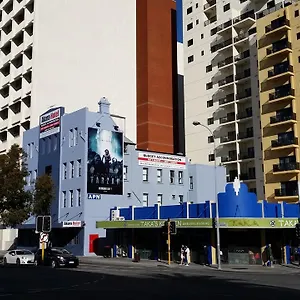 Hostel Wallaby Backpackers - Note - Valid Passport Required To Check In - Australien